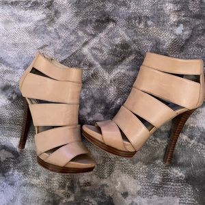 Tan Michael Kors Heel